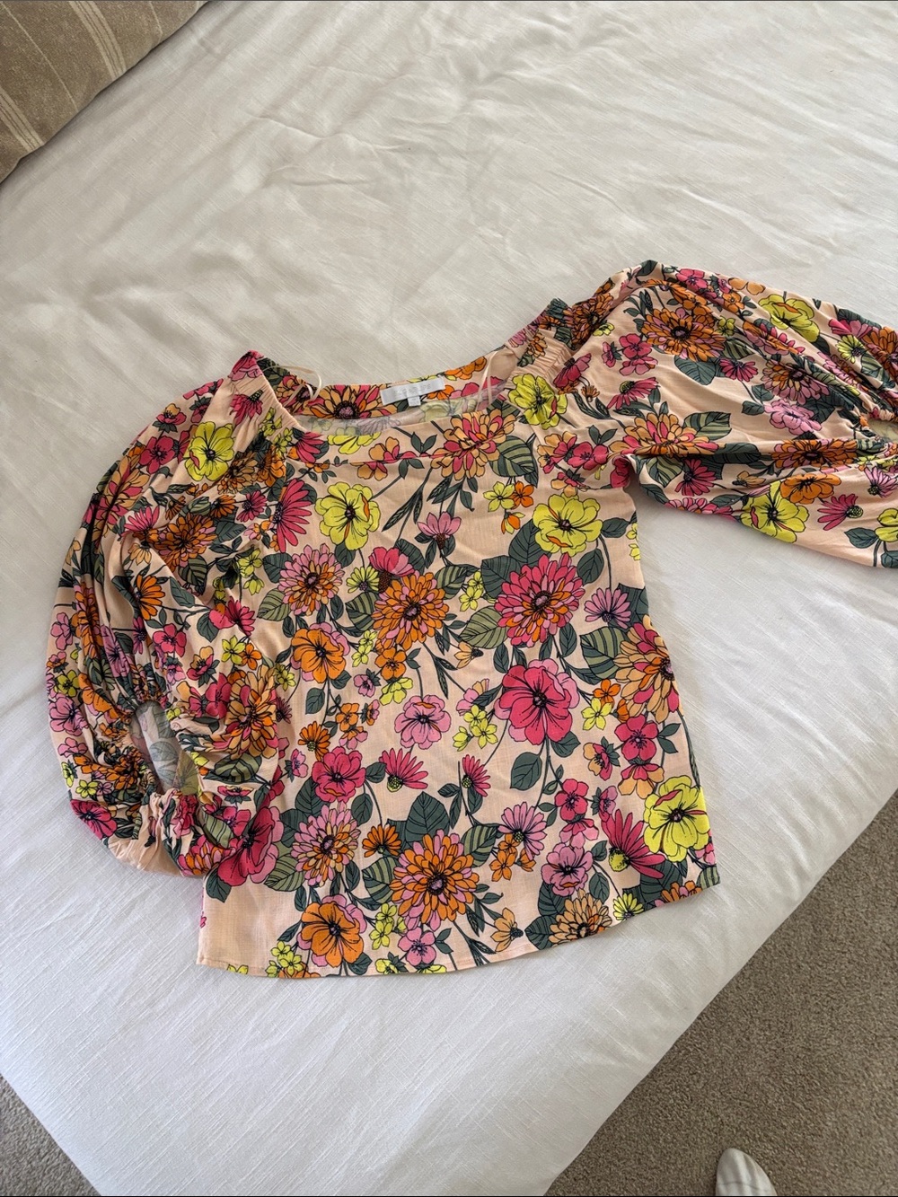 Sugarlips Peach Floral Puff-Sleeve Blouse with Pink & Yellow Flowers